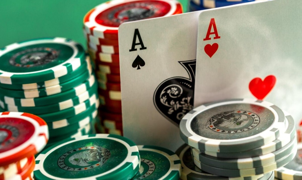 Pasos y requisitos para ser jugador profesional de póker